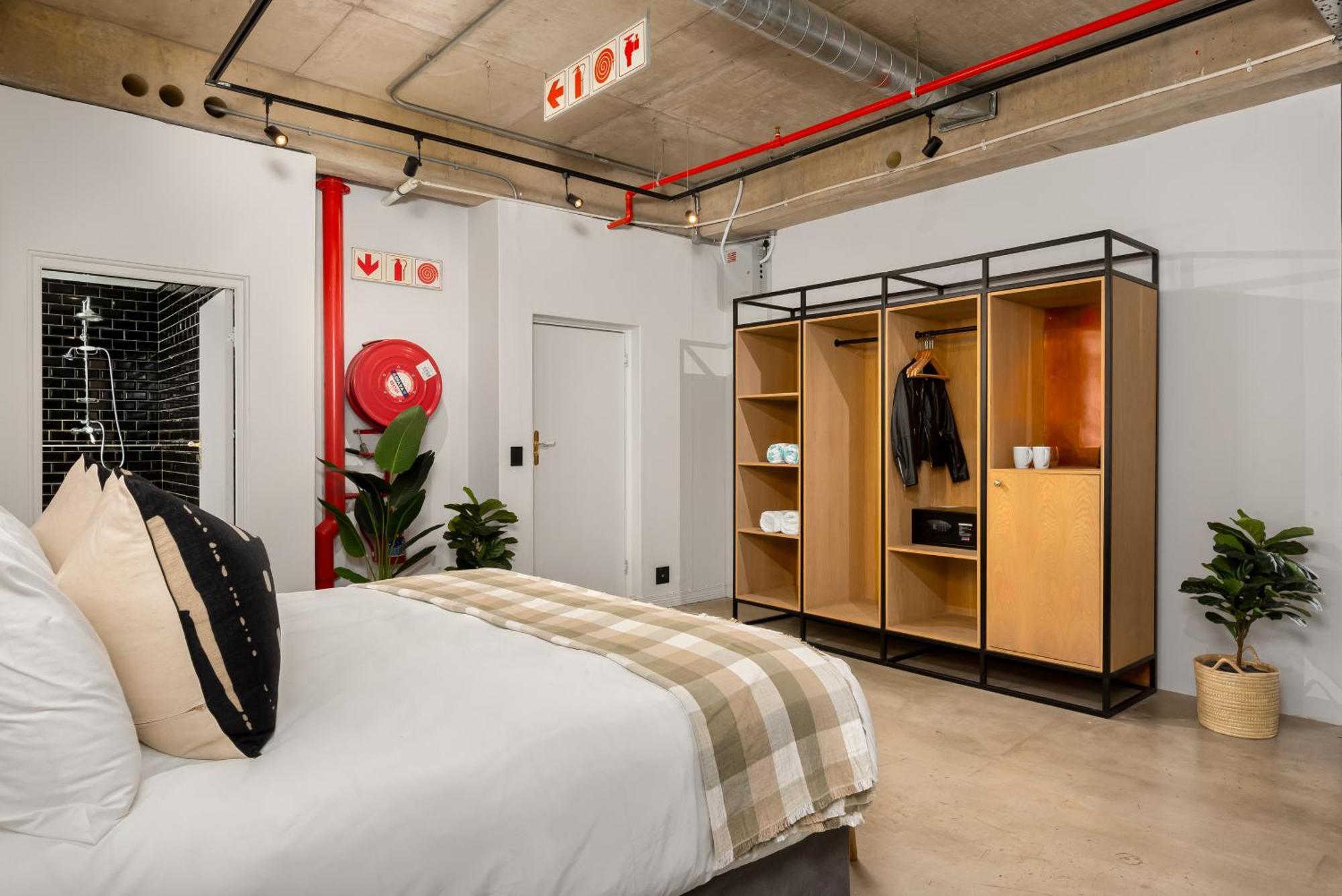 Neighbourgood Loop Street Hotel เคปทาวน์ ภายนอก รูปภาพ